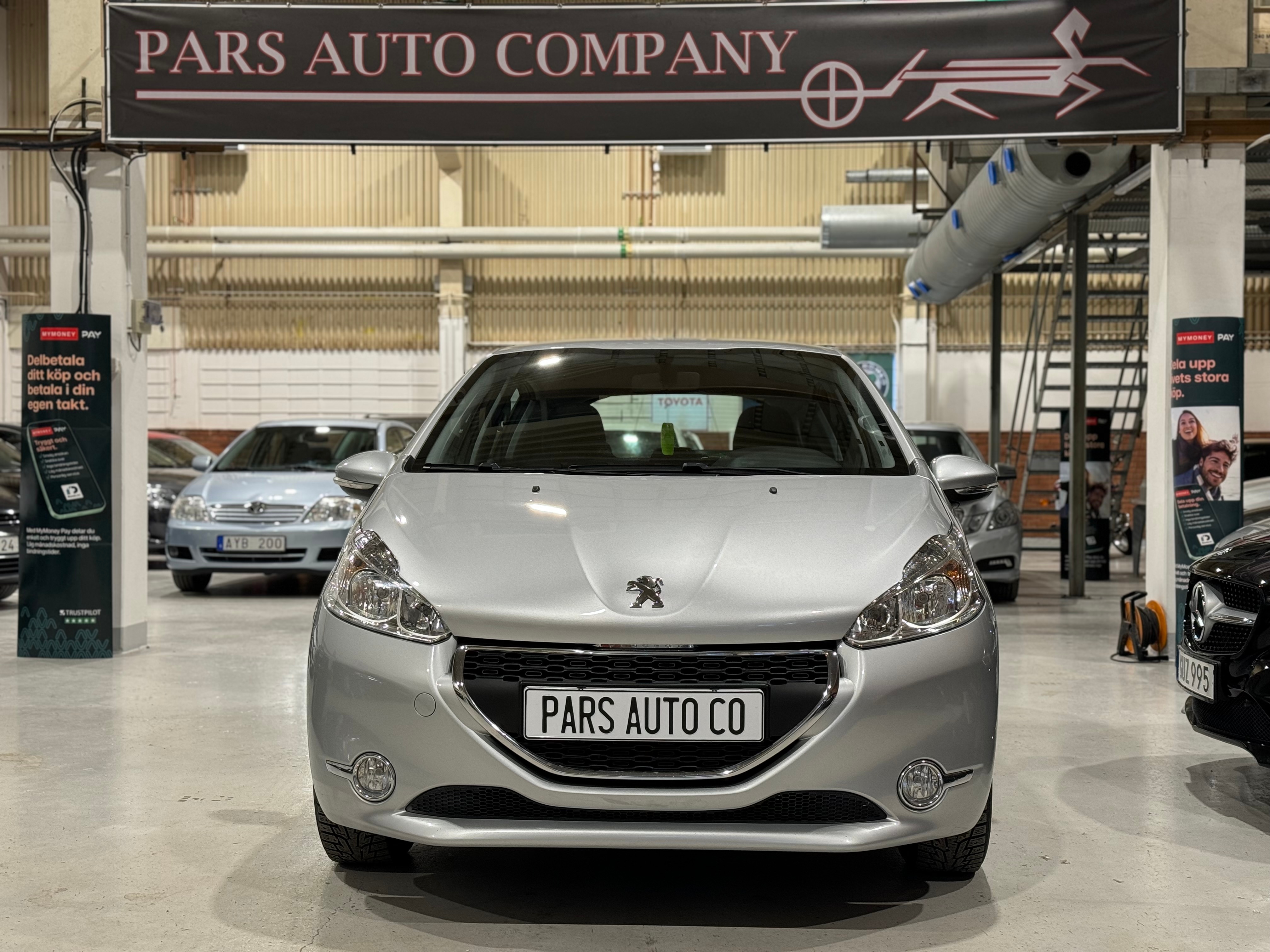 Peugeot 208