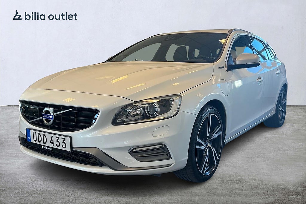 Volvo V60 D5 Twin Engine AWD R-Design 231hk / Drag Kamera Värmare