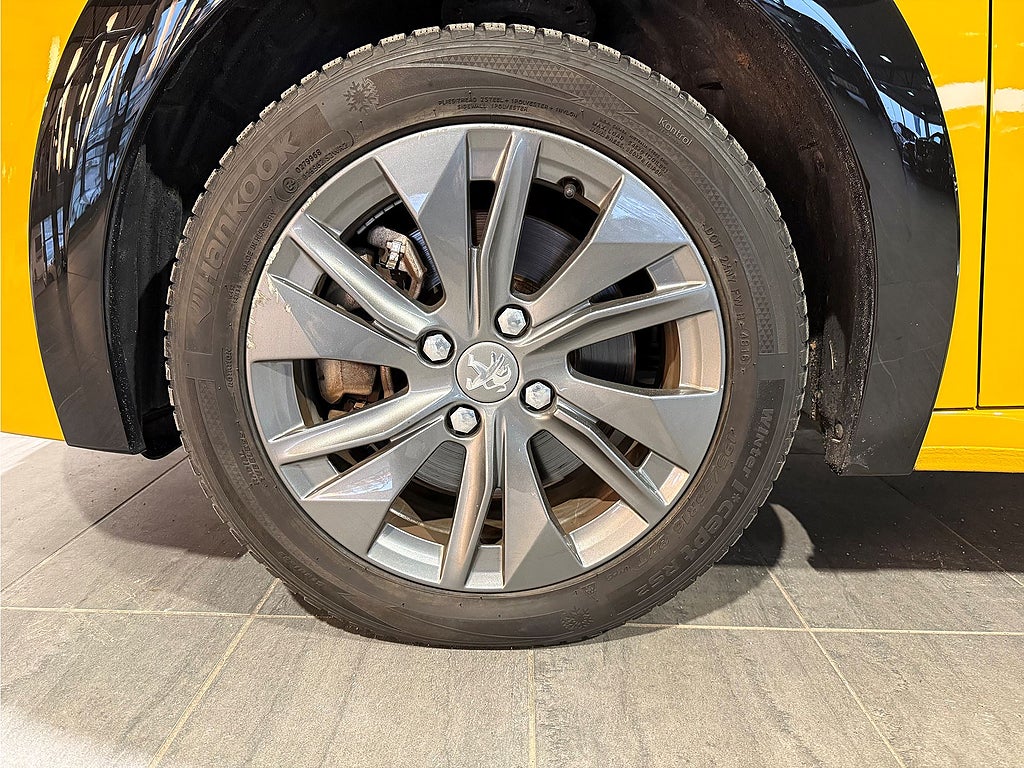 Bild på Peugeot E-208 Allure Pack 136hk Aut - BACKKAMERA