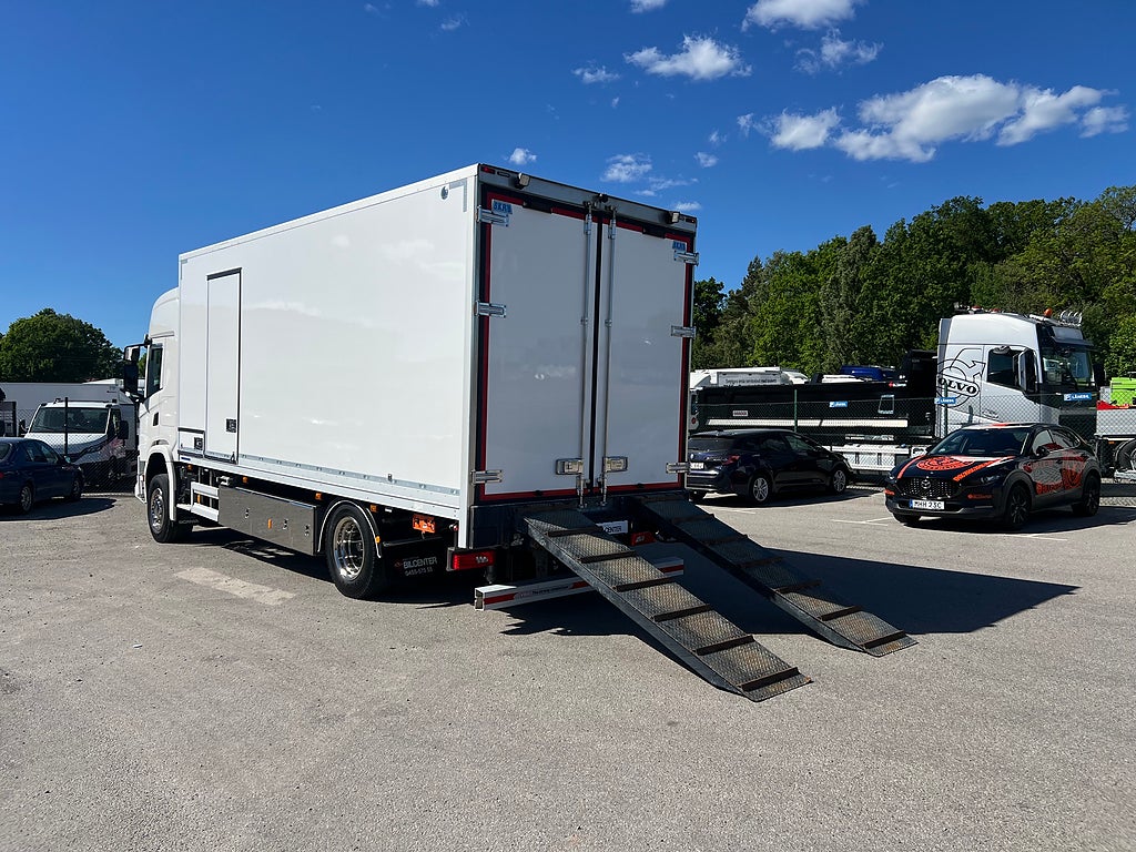 Scania G320 4x2 Maskintransport, Borrigg, Servicebil