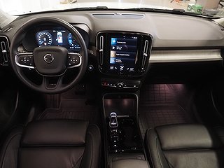 SUV Volvo XC40 16 av 23