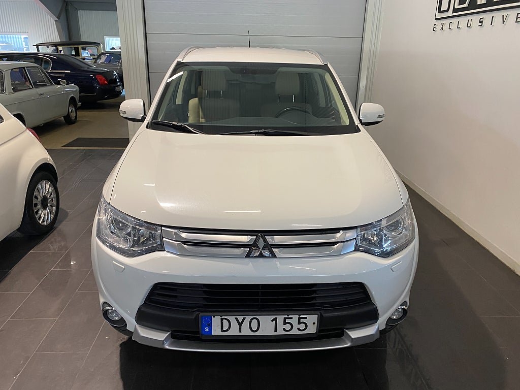 Mitsubishi Outlander 2015, bild 4/48