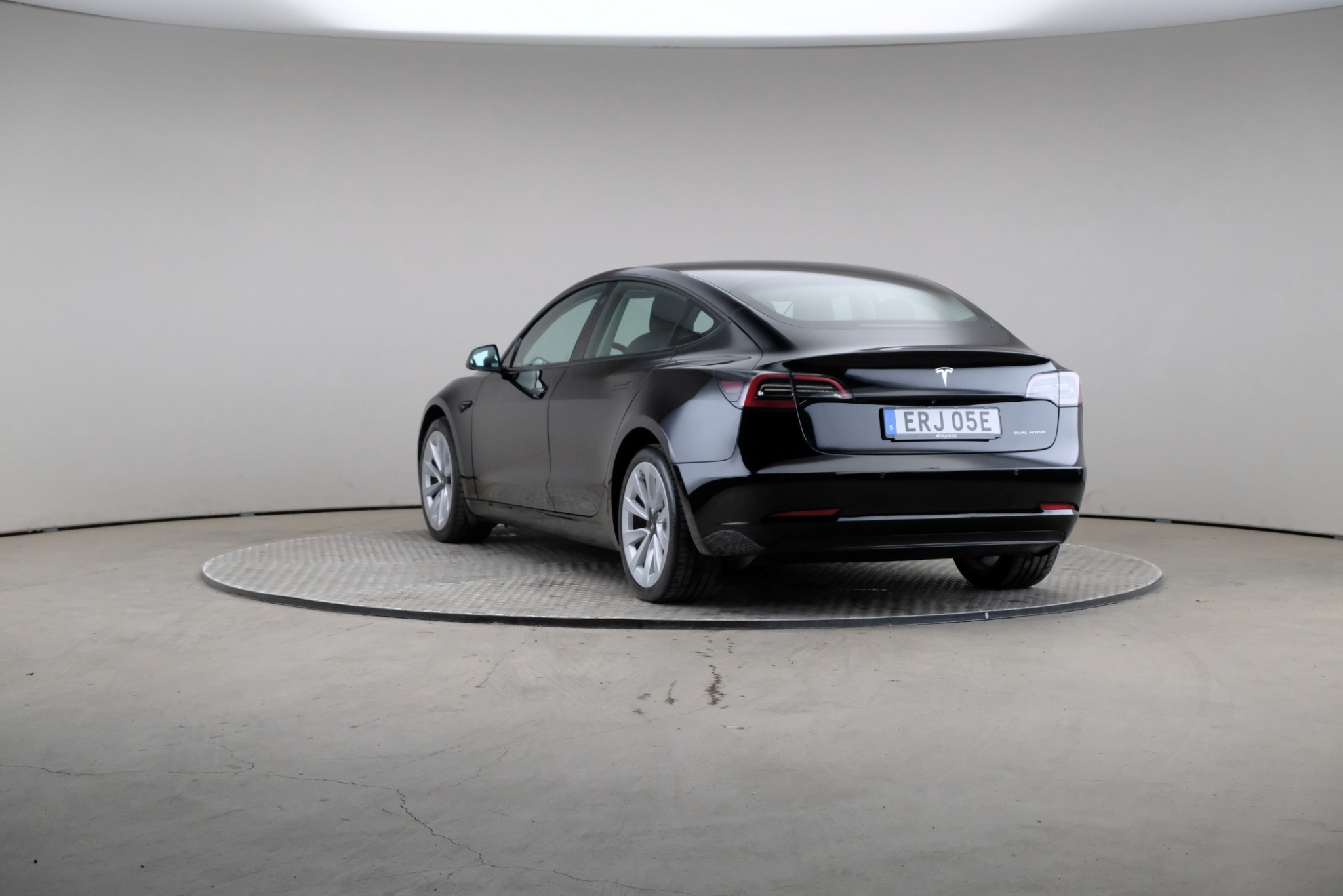 Tesla Model 3 Long Range AWD 498hk 2022, bild 2/10