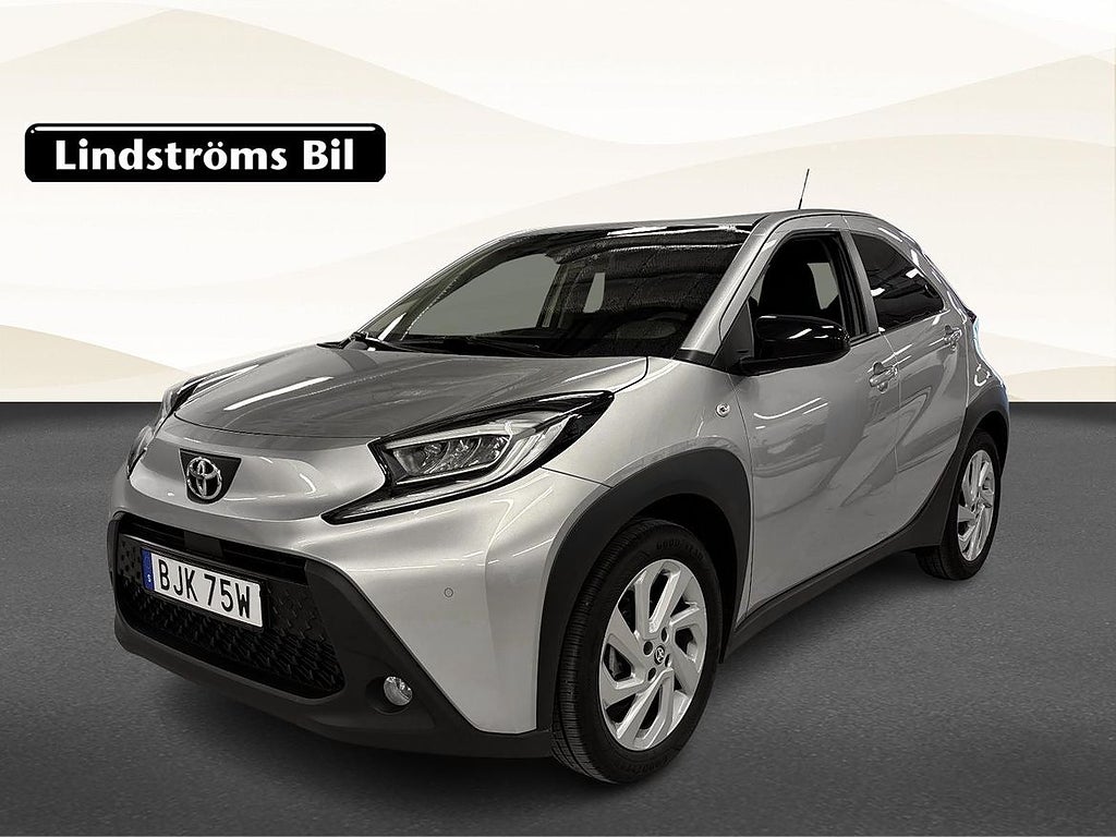 Toyota Aygo X Play Comfort & Style 1.0 72hk S&V-Hjul Moms