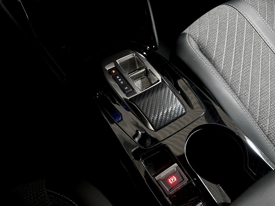 Bild på Peugeot 2008 Allure 1.2 PT 130hk Aut B-KAMERA CARPLAY