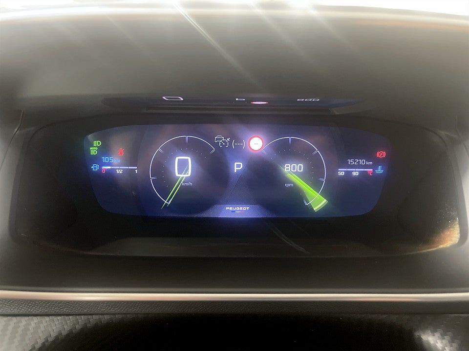 Bild på Peugeot 2008 GT 1.2 PT 130hk Aut B-KAMERA CARPLAY