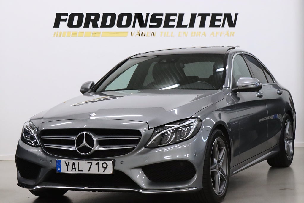 Mercedes-Benz C 200 AMG Panorama B-kamera Skinn Keyless V-hjul 184hk