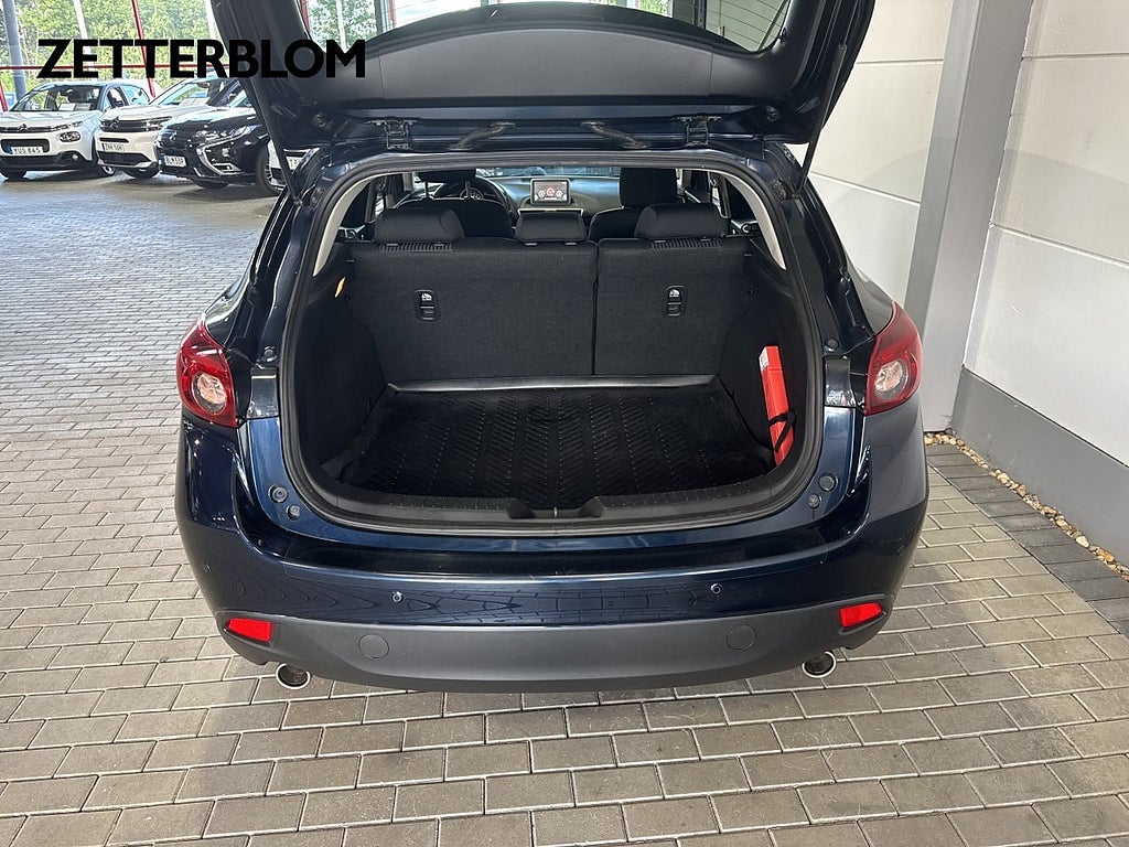 Halvkombi Mazda 3 6 av 15