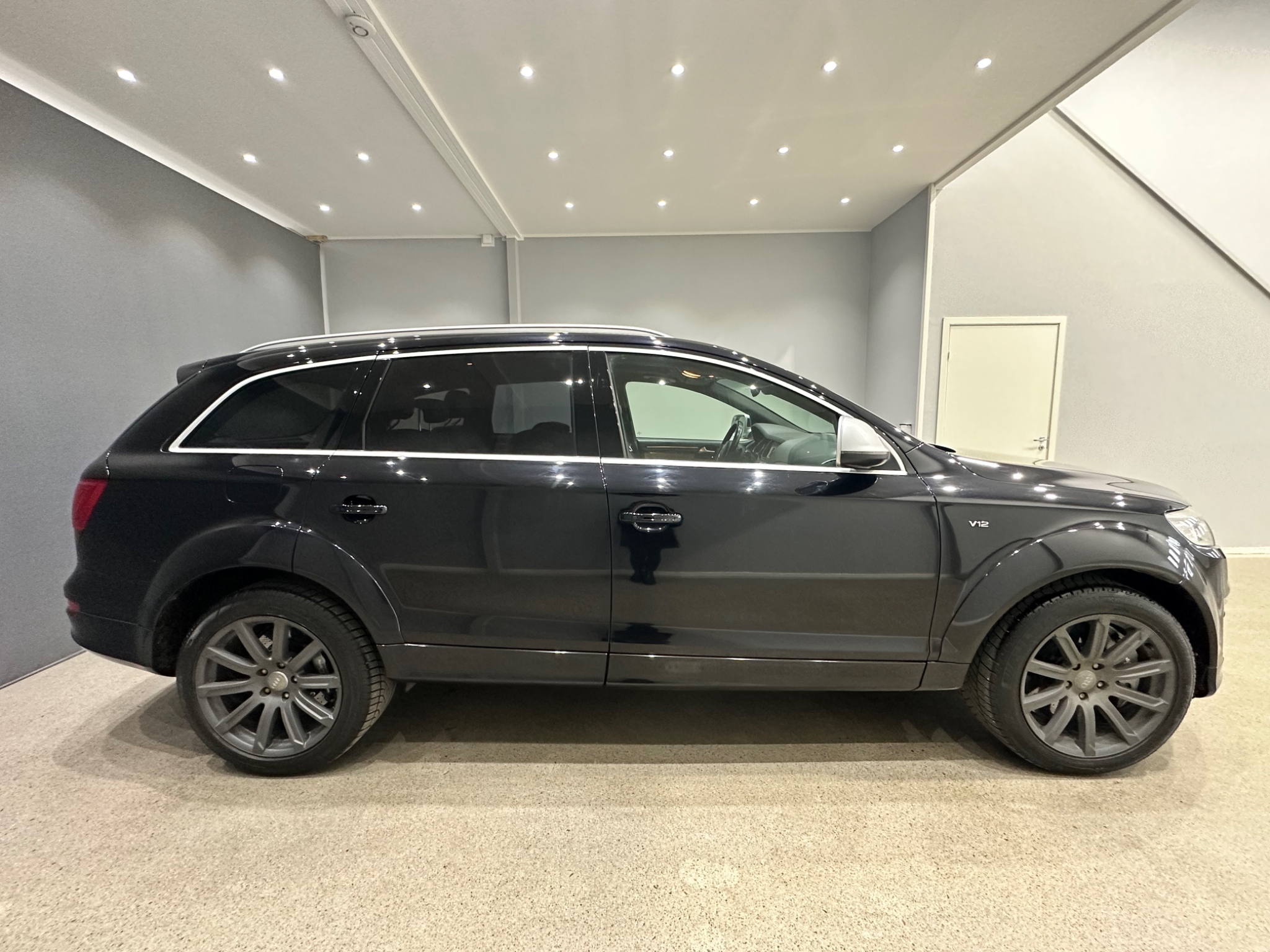 Audi Q7 V12 2012, bild 4/44