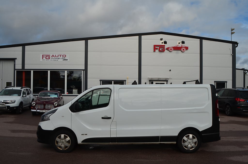 Renault trafic 2.9t 1.6 dCi 115 hk 3-sits Drag Lång MOMS