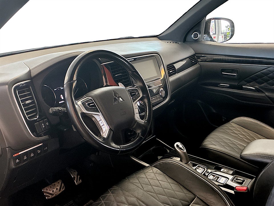 Bild på Mitsubishi Outlander S-Edition PHEV 224hk Aut 4WD B-KAMERA