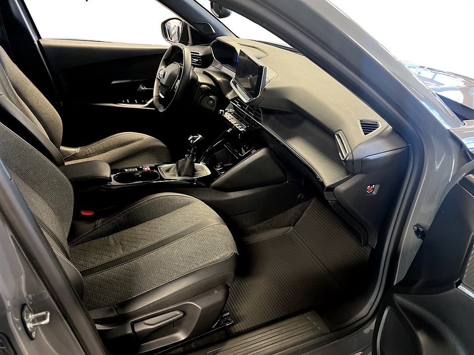 Bild på Peugeot 2008 Allure 1.2 PT 130hk B-KAMERA CARPLAY