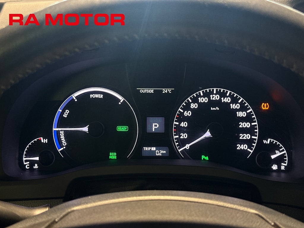 Lexus RX 450h 299hk AWD | F Sport | Backkamera | Drag | Navi 2014