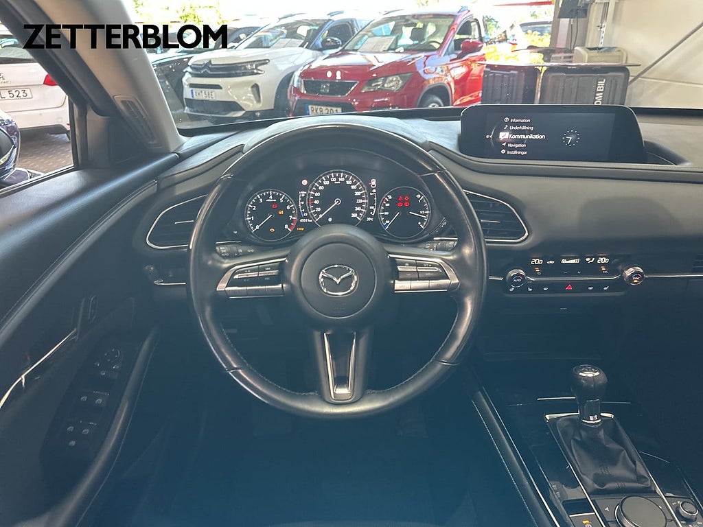 SUV Mazda CX-30 12 av 17