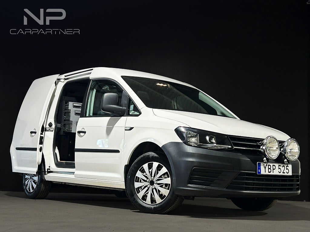 Volkswagen Caddy Van 2.0 TDI | VÄLSERVAD | INREDNING | AUTOMAT | DRAG|