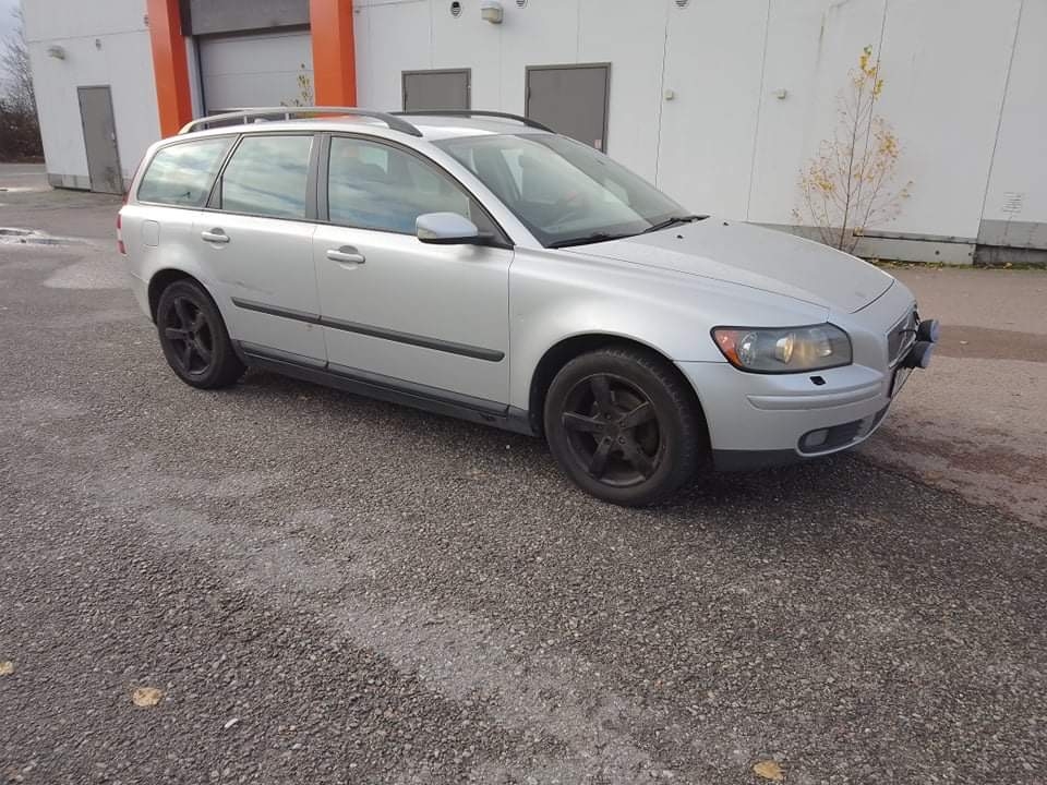 Volvo V50 1.8 Flexifuel Kinetic 125hk 2006, bild 3/36