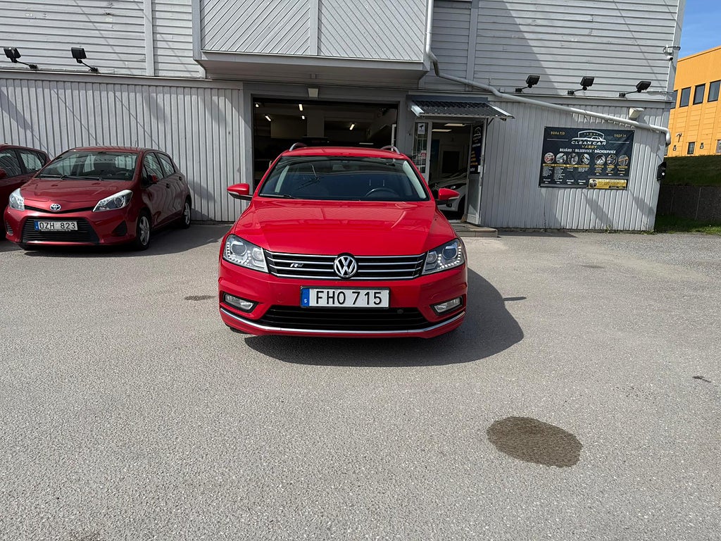 Volkswagen Passat VARIANT 2.0 TDI 177 R-LINE 4M DRAG B-KAM 
