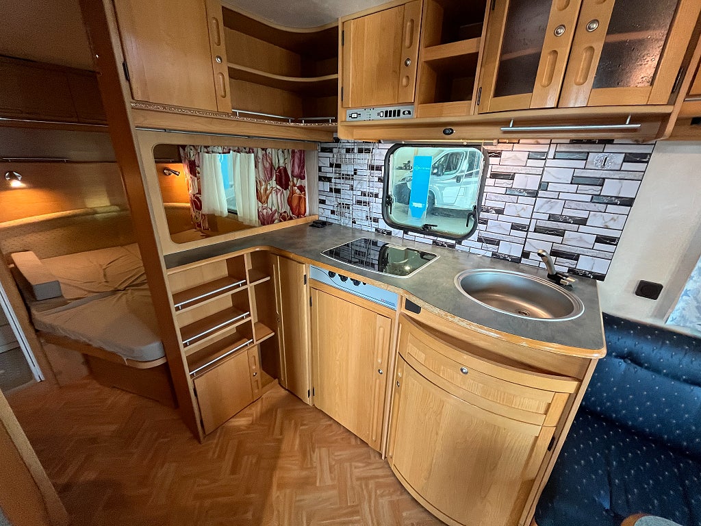 Adria Unica 502 UP / Köp nu – hämta till våren! - Adria