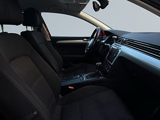 Volkswagen Passat Sportscombi TSI Base SoV-däack/Kamera/Drag/Psens – bild 10