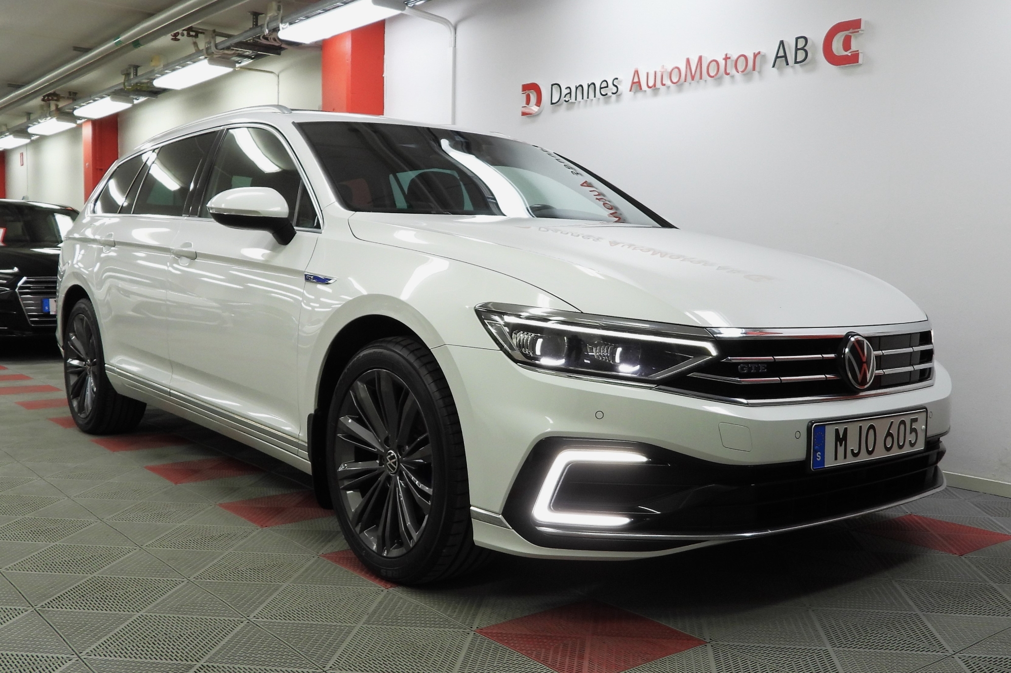 Volkswagen Passat Sportscombi GTE 2021, bild 6/60