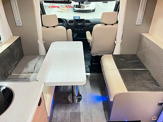 Husbil-halvintegrerad Ahorn Canada TF Plus 11 av 28