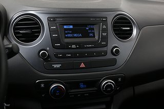 Halvkombi Hyundai i10 16 av 21