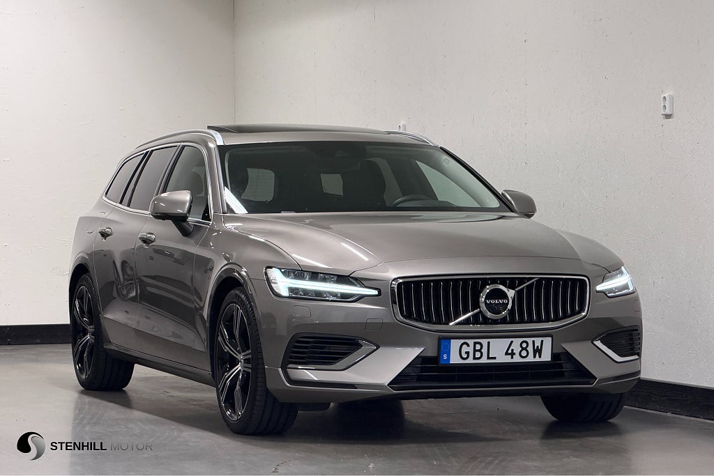 Volvo V60 Recharge T6 AWD 350hk Inscription Pano H/K 360° Se Spec