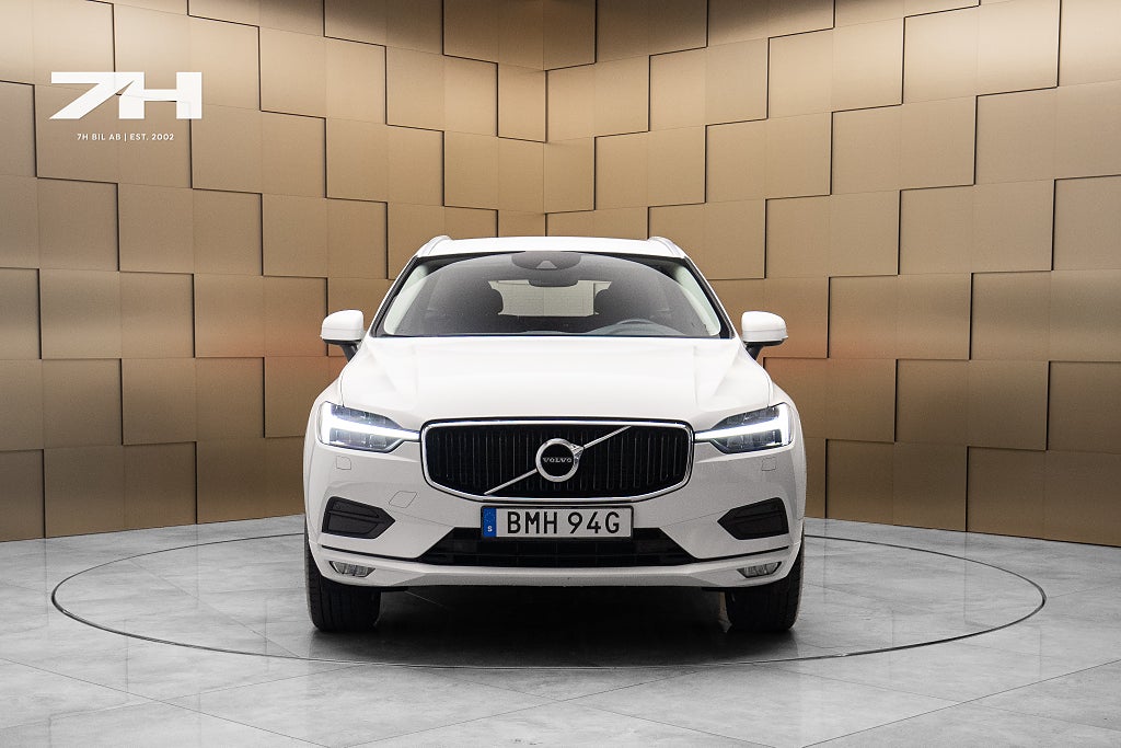 Volvo XC60 B4 Momentum Advanced SE Drag Värmare Keyless Kamera