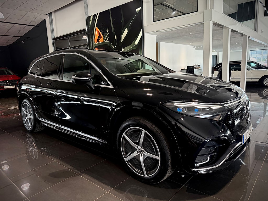Mercedes-Benz EQS SUV 500 4MATIC AMG Premium Plus Hyperscreen Drag - bild 23