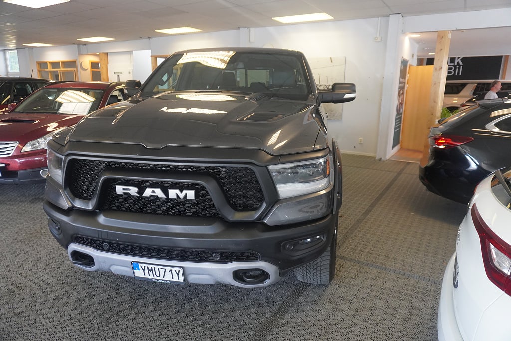 RAM 1500 Dubbelhytt 5'7" box 5.7 V8 HEMI Flex Fuel 4x4 L Rebell