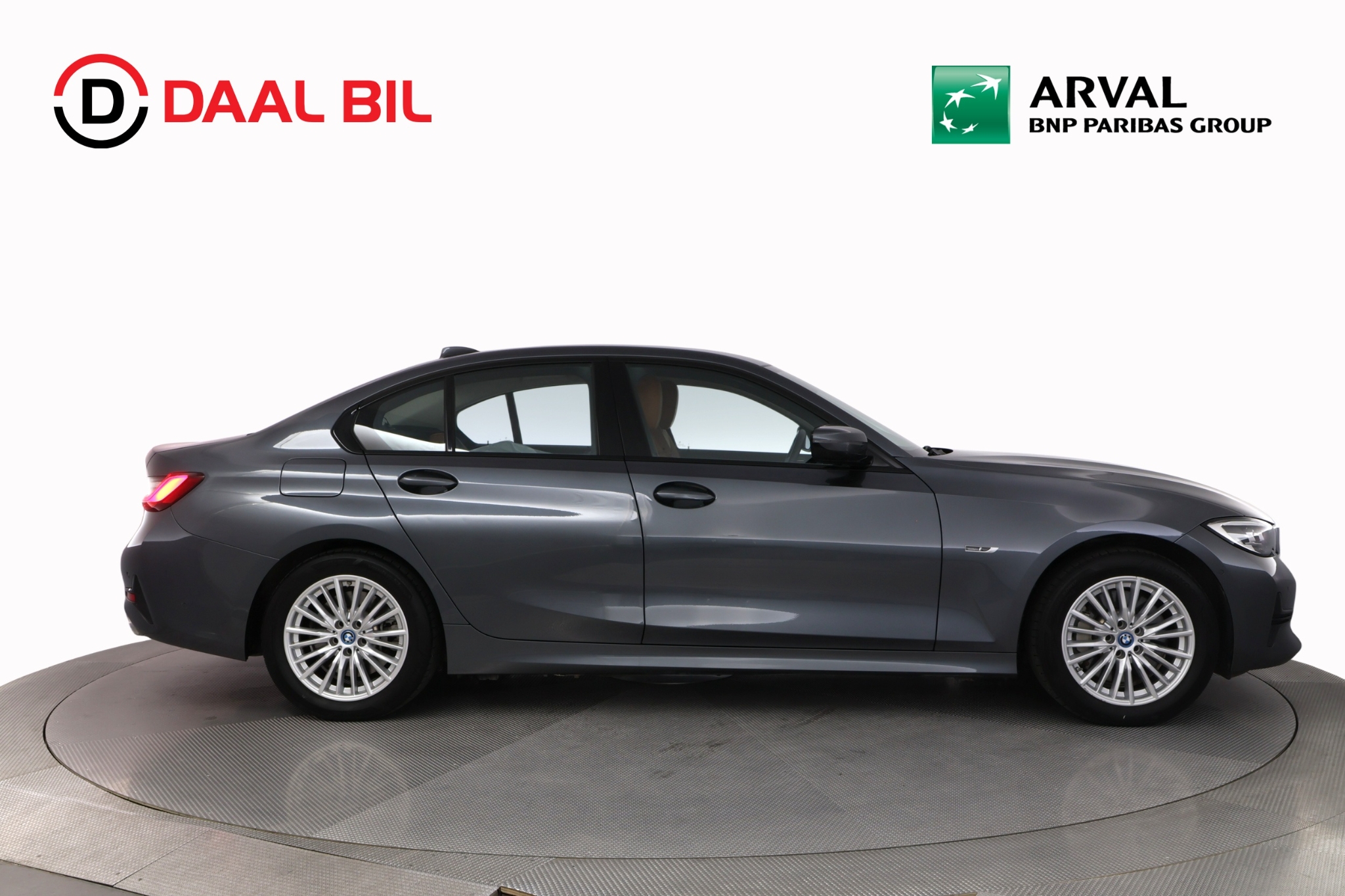 BMW 330 2022, bild 5/10