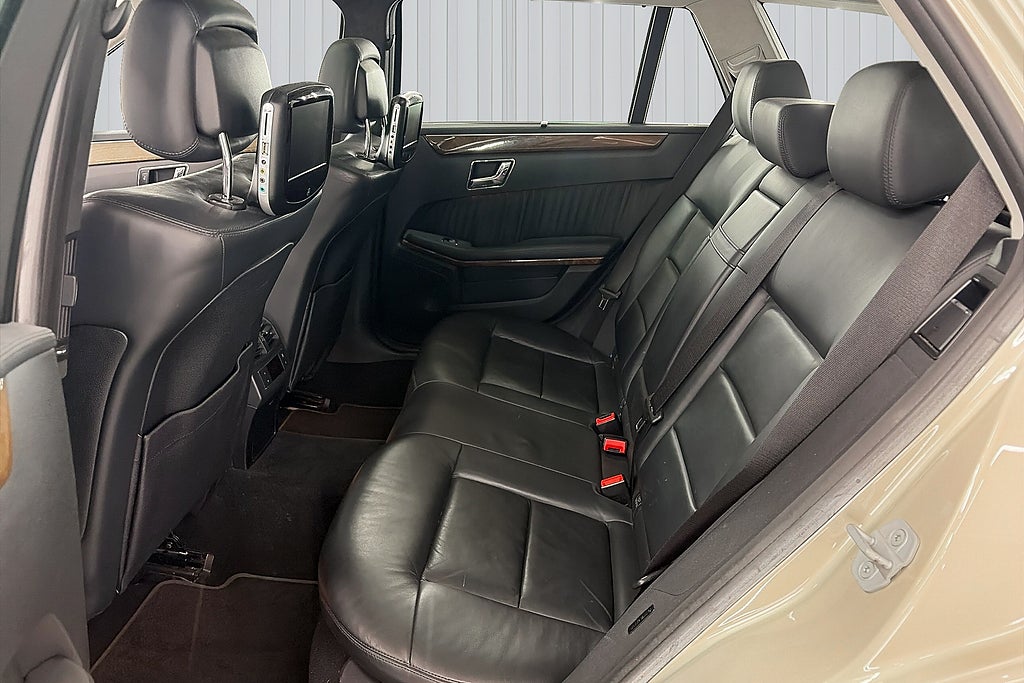 Mercedes-Benz E 2011