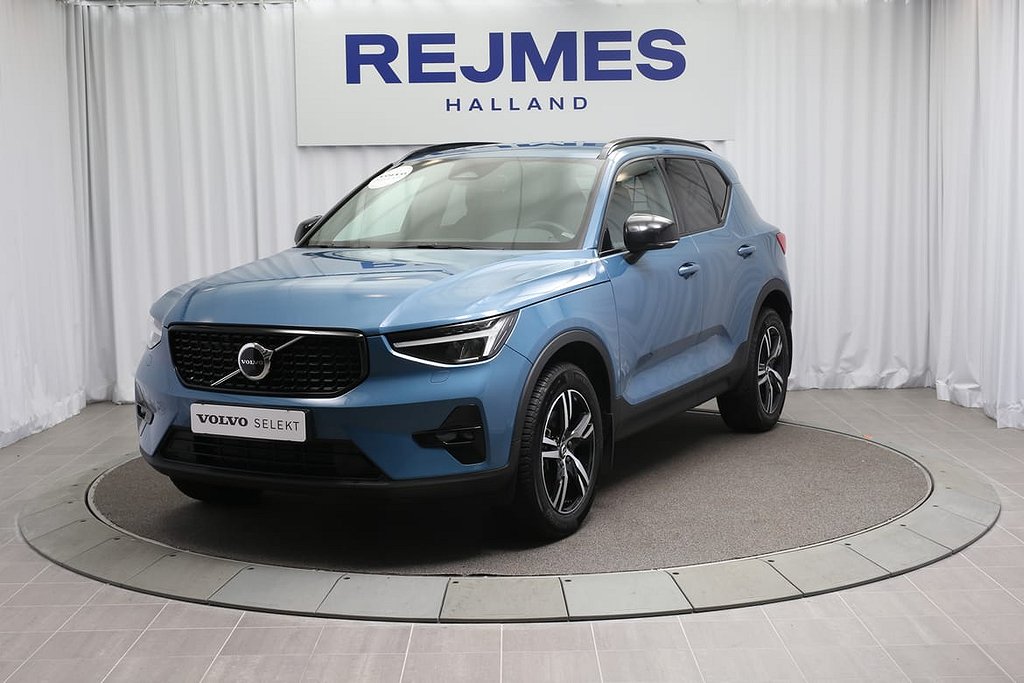 Volvo XC40 B4 FWD Bensin Plus Dark Drag Motorstol Förarstöd