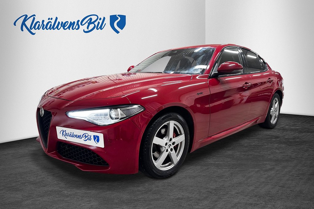 Alfa Romeo Giulia 2.0 Turbo 16V Sprint (200hk) Moms SE SPEC!
