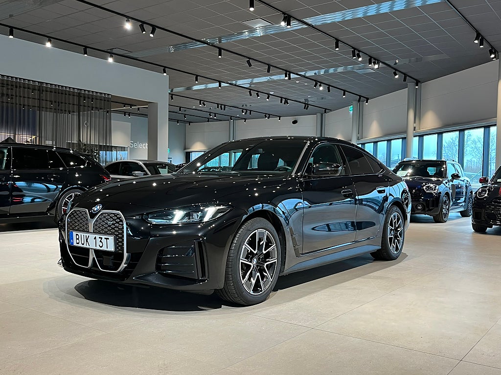 BMW i4 eDrive40 M Sport Adaptiv Farthållare Rattvärme Drag