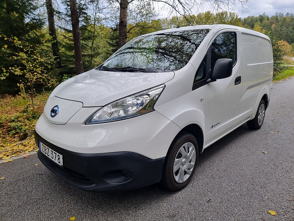 Nissan e-NV200 Van 24 kWh Ny besiktigad