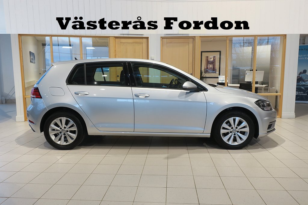 Volkswagen Golf 1.0 TSI 110hk P-Sensorer Carplay V-Hjul