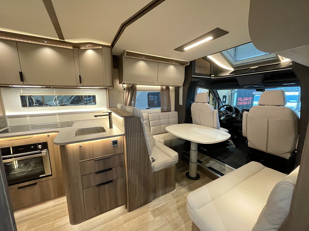 Kabe TMX 810 LXL /Cinderella/ALDE/5 bältad/Automat/Mercedes - Kabe