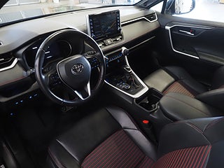 SUV Toyota RAV4 15 av 26