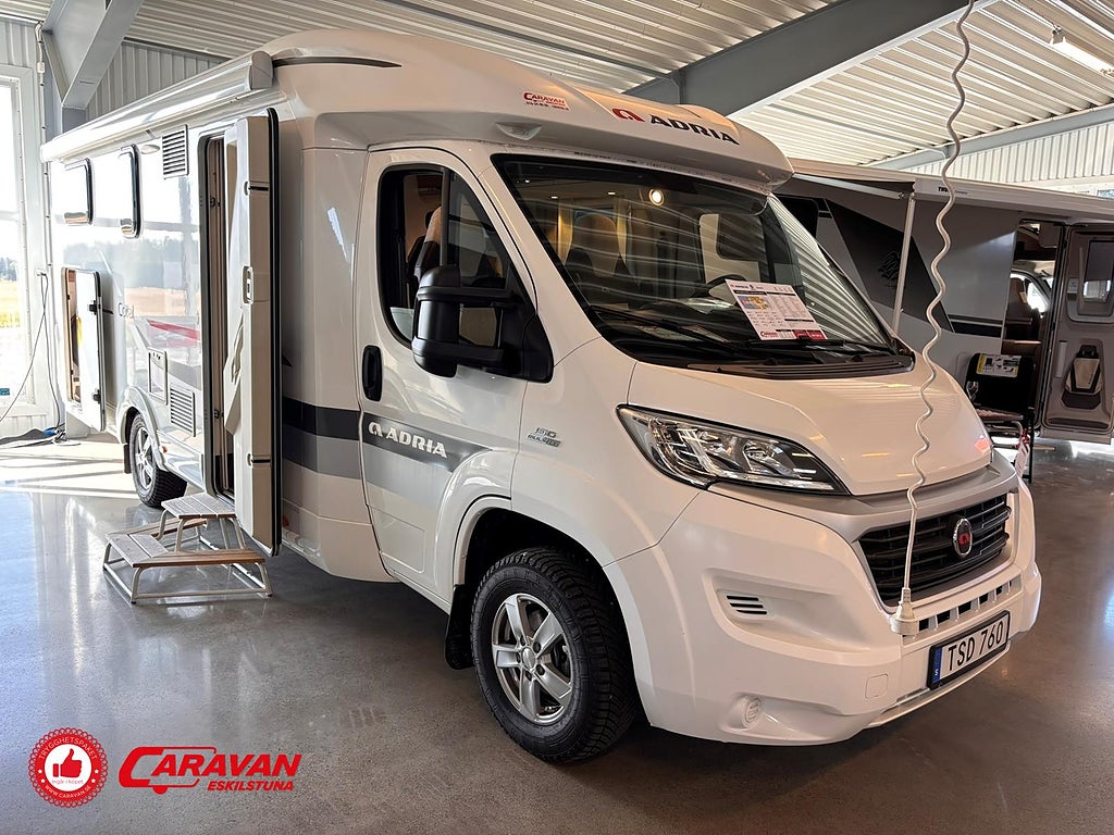 Adria Coral S 670 SL / Hydrauliska stödben*