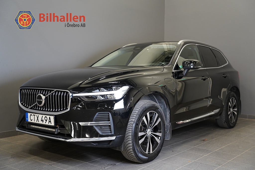 Volvo XC60 Recharge T6 AWD Core Bright /Panorama/Kamera/Drag