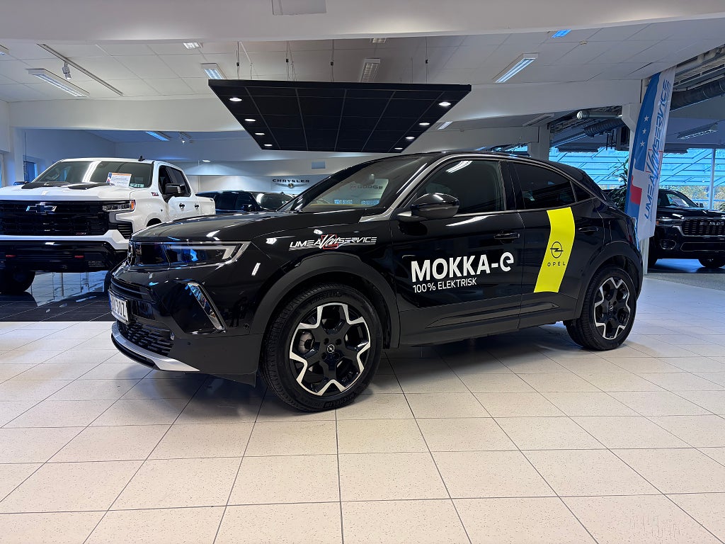 Opel Mokka-e Ultimate Navi Matrix V-hjul Moms *2,95% RÄNTA*