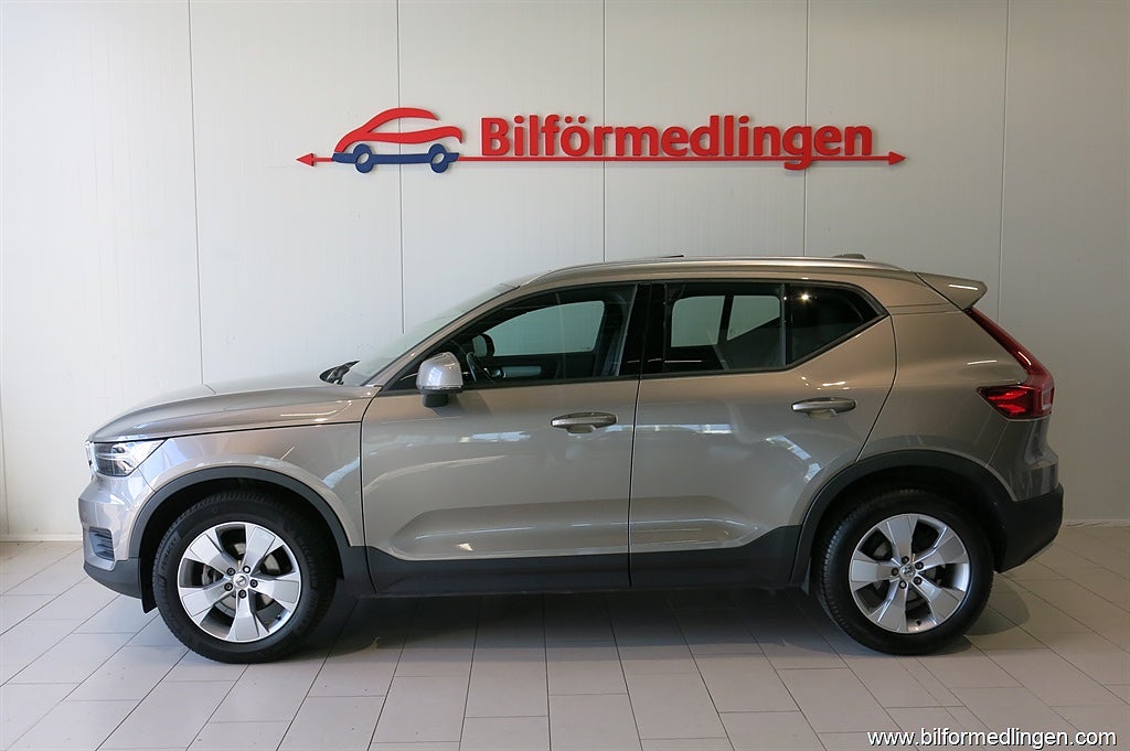 Volvo XC40 D3 150hk Momentum Drag Panorama V-Hjul
