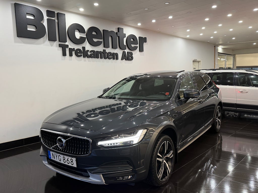 Volvo V90 Cross Country D4 AWD Inscription Pro*Navi*Pano*Kamera*Drag*