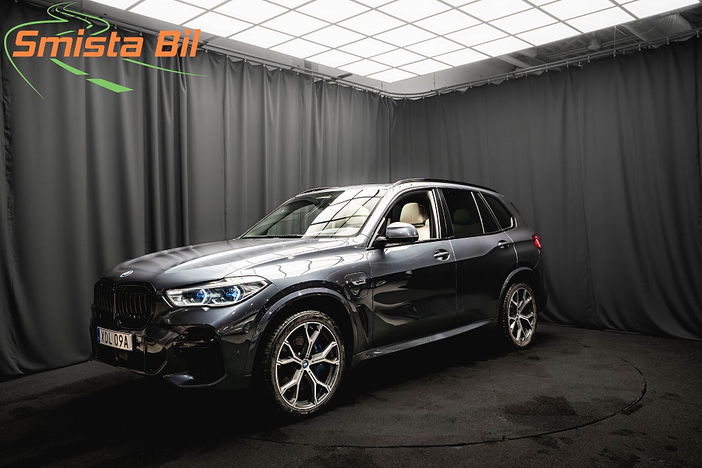 BMW X5 xDrive45e M Sport PANO MERINO LUFT LASER DRAG DAP MOMS