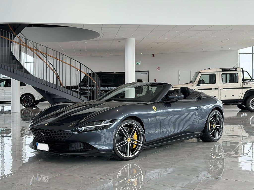 Ferrari Roma Spider V8 620hk / BluRoma 