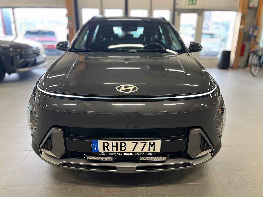 Hyundai Kona Hybrid 1.6 141hk AUT /S+V/Värmare/LED-Ramp/Fullservad thumbnail