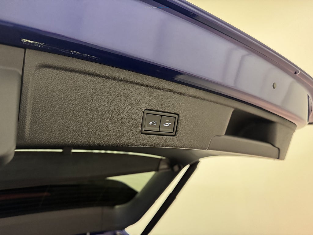 Volkswagen Touareg 2023 - miniatyr 17