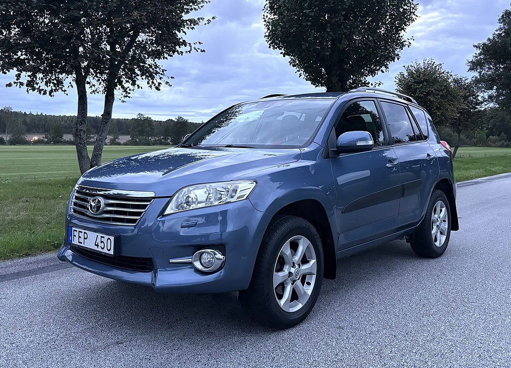 Toyota RAV4 2.0 VVT-i 4x4 Multidrive S 158hk Drag Två ägare Fin!