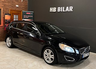 Volvo V60 D4 AWD Geartronic Momentum Euro 5/ Drag/ Värmare